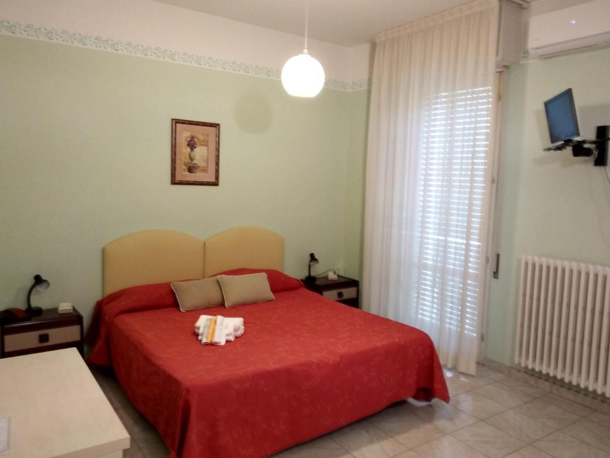 Hotel Meridiana Tabiano Terme Chambre photo