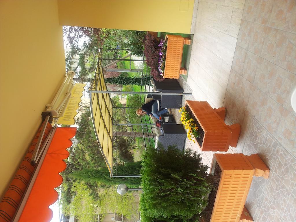 Hotel Meridiana Tabiano Terme Extérieur photo